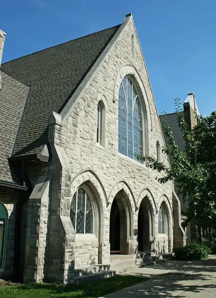Milwaukee Ghosts: Haunted History of the First Unitarian Society