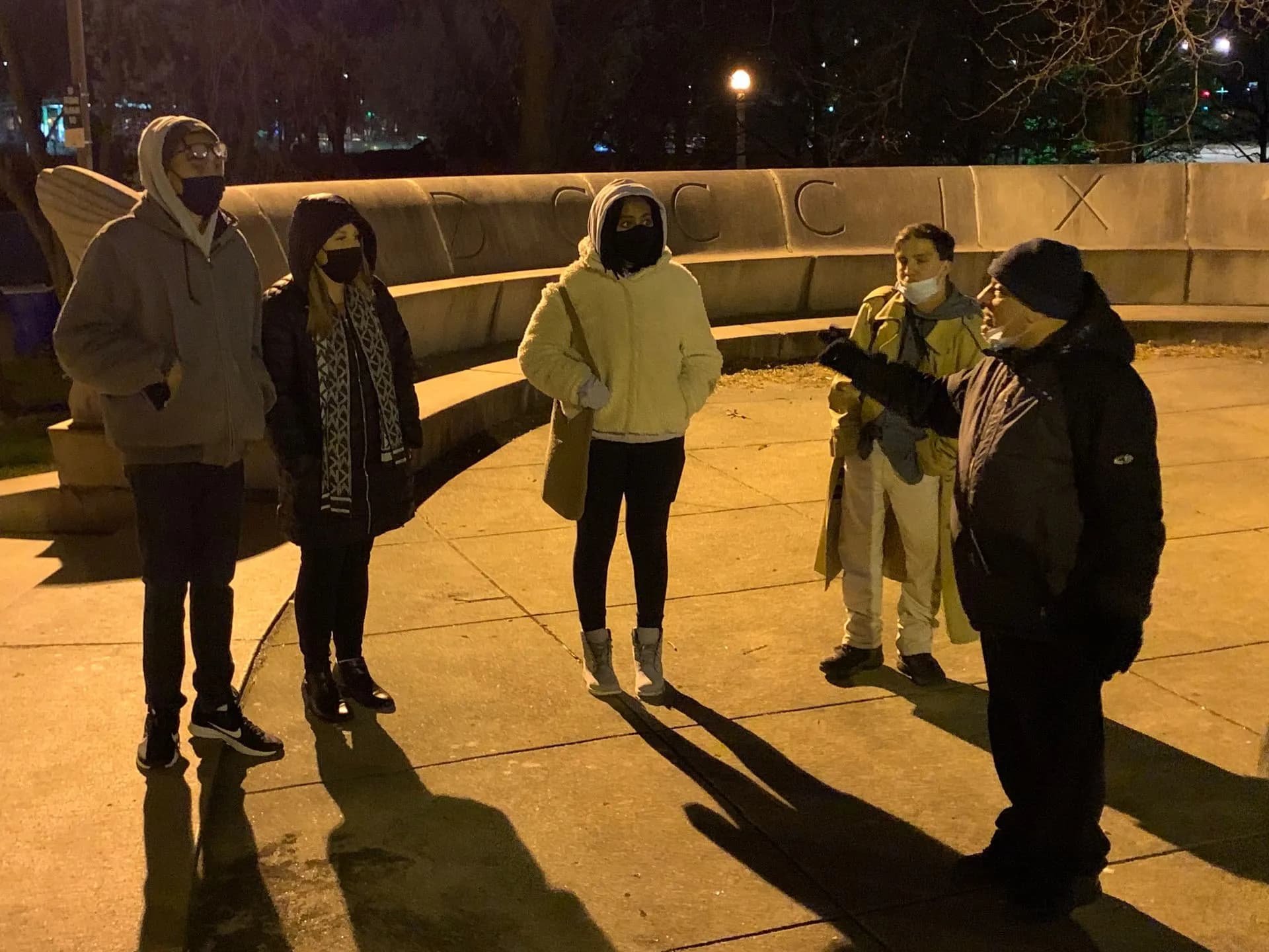 A guide telling ghost stories in Lincoln Park