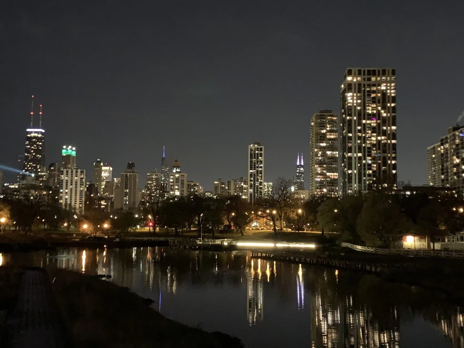 A picture of the Lincoln Park lagoon at night