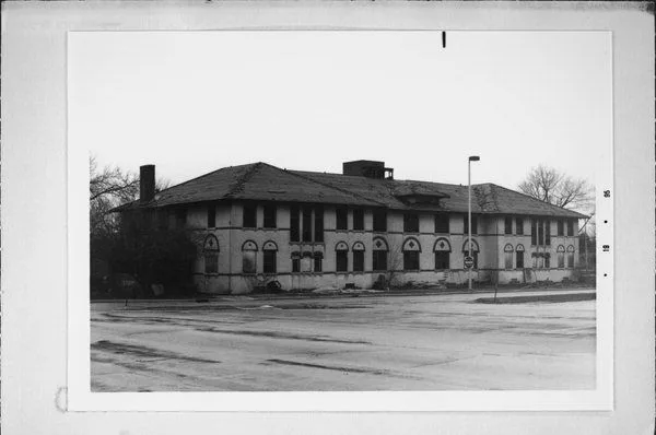 Haunted Hospital: Muirdale Sanatorium