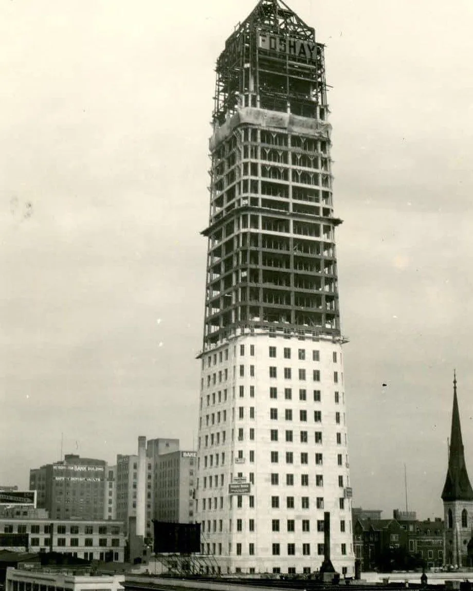 Minneapolis Foshay Tower being built in the 1920s
