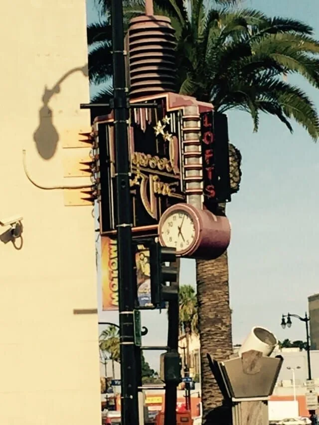 Los Angeles Ghost Tour Haunted Hollywood and Vine corner