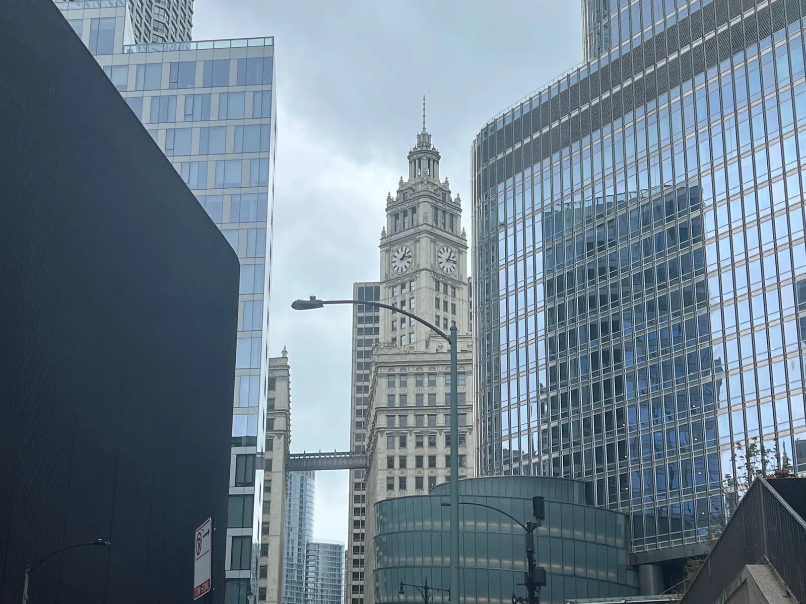 Chicago River North Ghost Tour