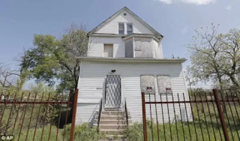 Chicago's Murder Castle and the Ghosts